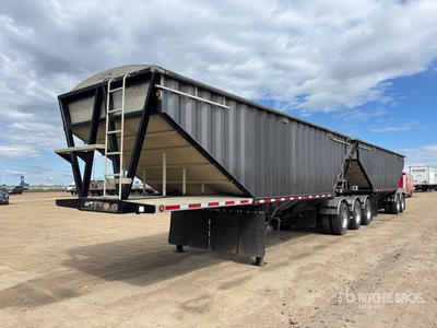 2015 Doepker 28 ft Super B-Train Lead Remorque à grains