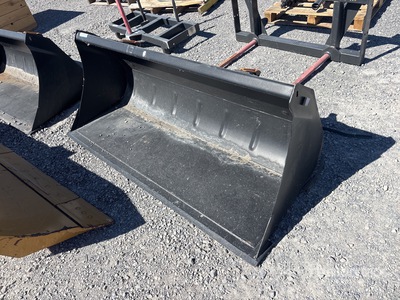 2021 CNH 70 in Backhoe Loader Bucket
