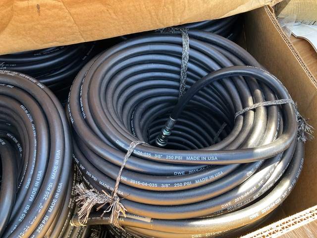 (252) DWE 2015-04-035 3/8" Breathing Air Hoses w/Parker Quick-Connect Fittings (252) DWE 2015-04-035 3/8" Breathing Air Hoses w/Parker Quick-Connect Fittings