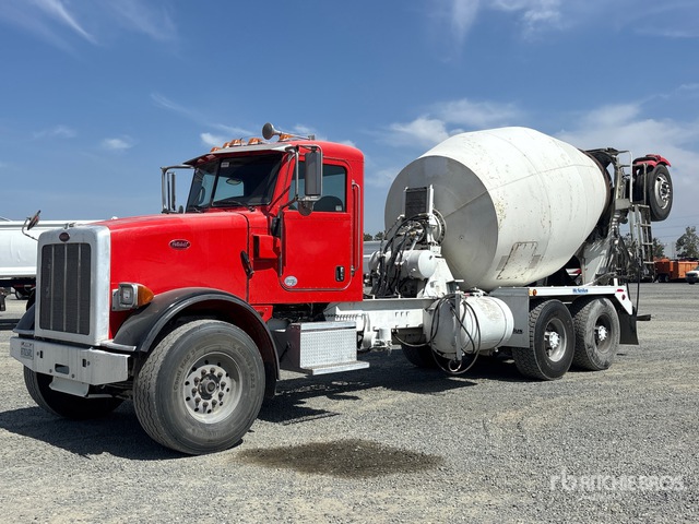 2015 Peterbilt 365 8x4 Mixer Truck