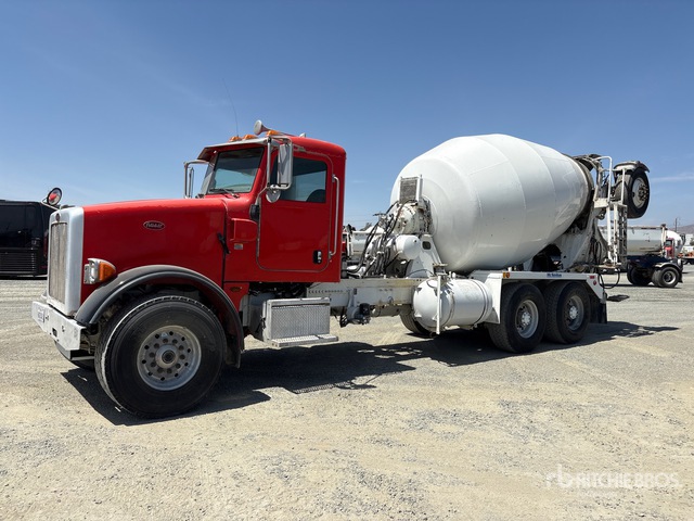 2015 Peterbilt 365 8x4 Mixer Truck