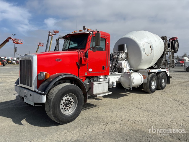 2015 Peterbilt 365 8x4 Mixer Truck