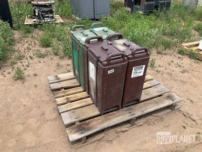 (4) Insulated Liquid Dispensers