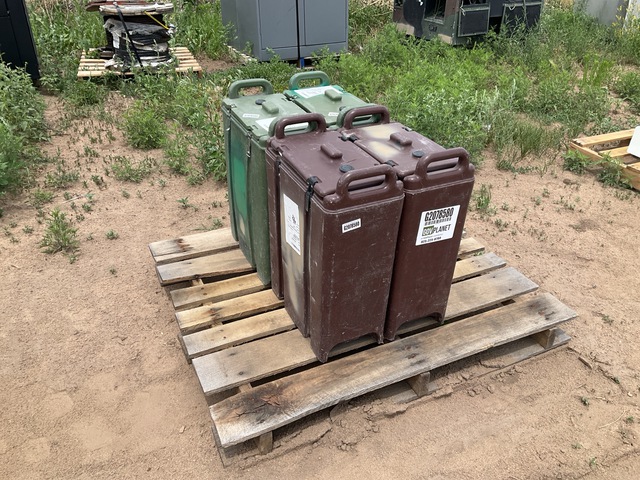 (4) Insulated Liquid Dispensers