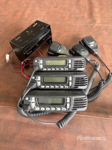 Quantity of (3) Kenwood 7180H 2-Way Radios