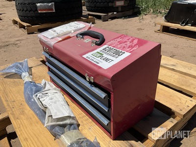 (1) Tool Box & (1) Sockets