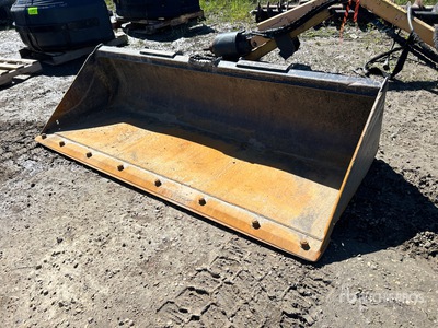 John Deere C84 84 in Skid Steer Bucket