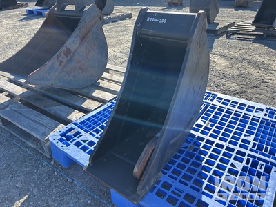 300 mm Cleanup Excavator Bucket - Fits 5 Ton