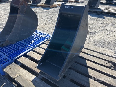 300 mm Cleanup Excavator Bucket - Fits 5 Ton