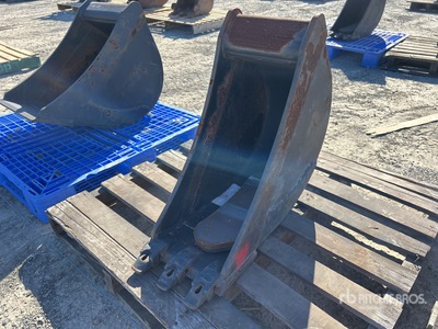 300 mm Cleanup Excavator Bucket - Fits 5 Ton