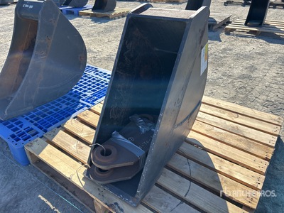 300 mm Cleanup Excavator Bucket - Fits 7 Ton