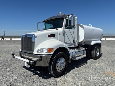 2021 Peterbilt 337 4x2 شاحنة مياه