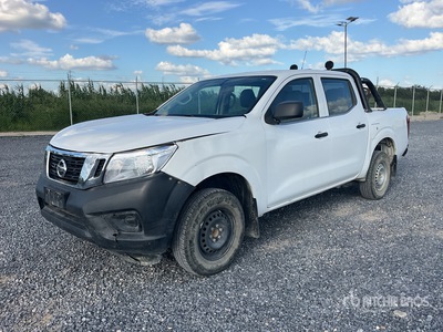 2020 Nissan NP300 4x2 Crew Cab Camioneta / Pickup