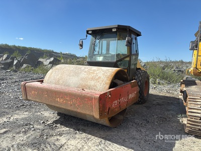 2010 Dynapac CA602D Smooth Drum Compactor