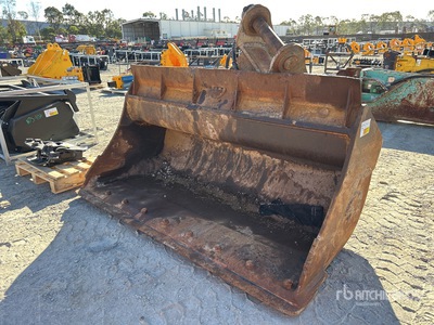 2100 mm Q/C Hydraulic Tilting Graafmachine Bak - Fits 30 Ton