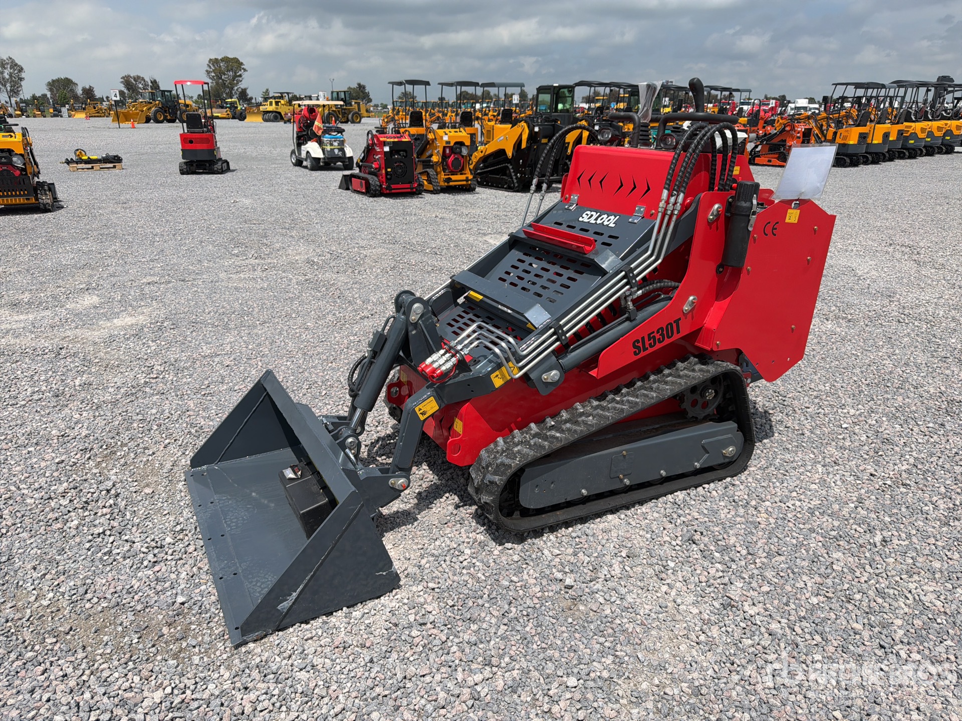 2026 SDLOOL SL530T Mini Minicargador (Sin Usar) / Mini Compact Track Loader (Unused)