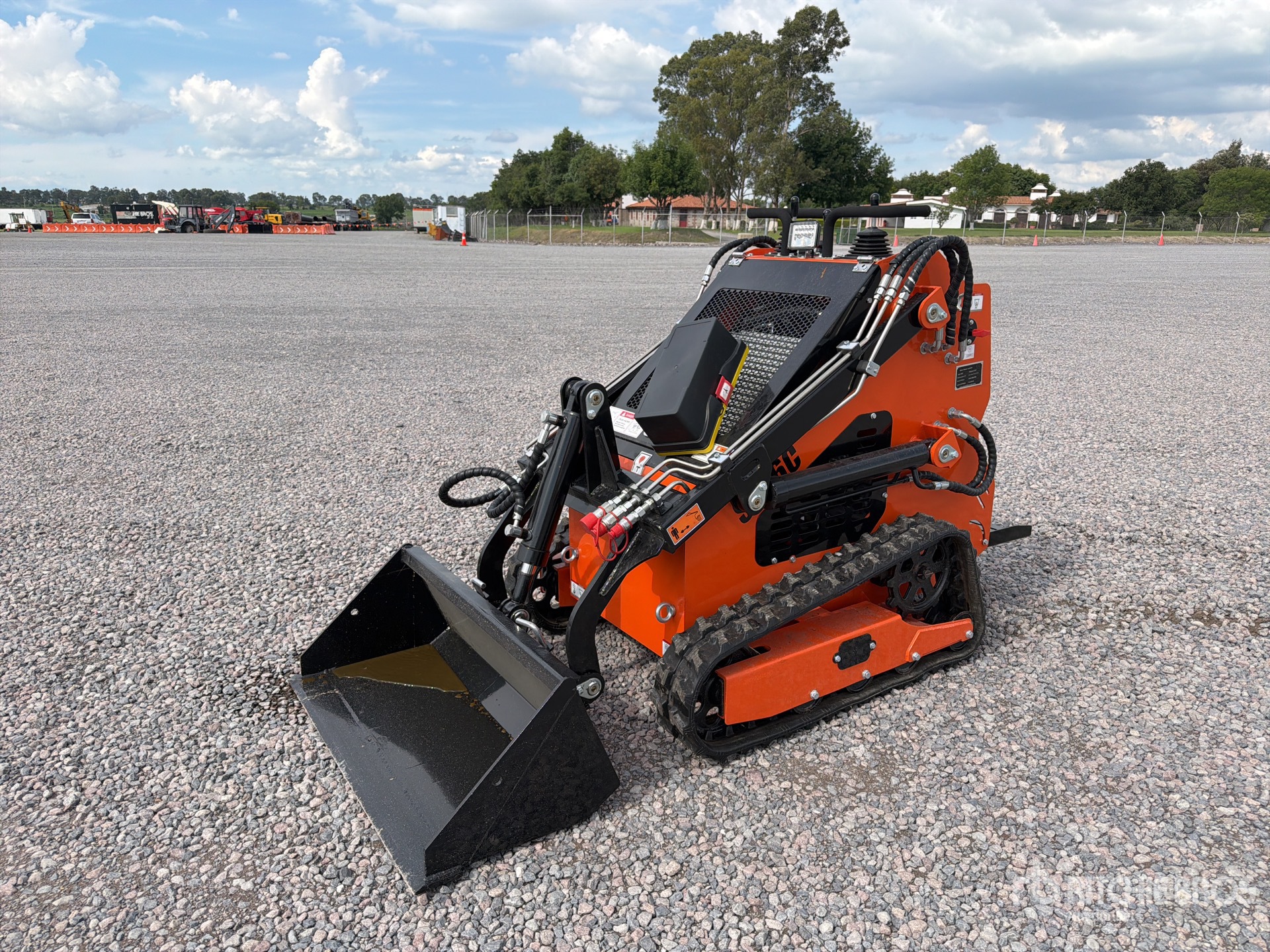 2026 SDLOOL 36CD Mini Minicargador (Sin Usar) / Mini Compact Track Loader (Unused)