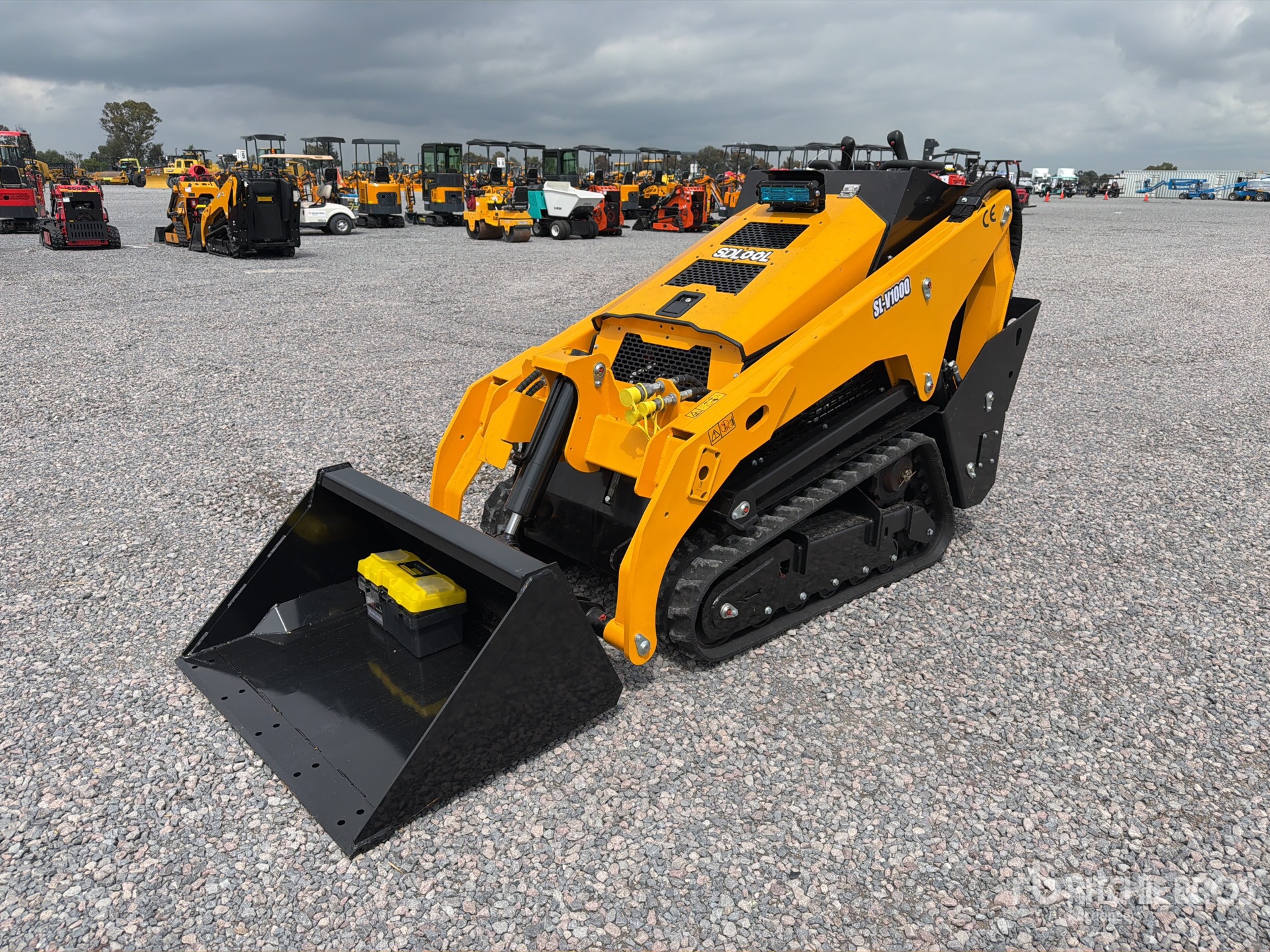 2026 SDLOOL V1000L Mini Minicargador (Sin Usar) / Mini Compact Track Loader (Unused)