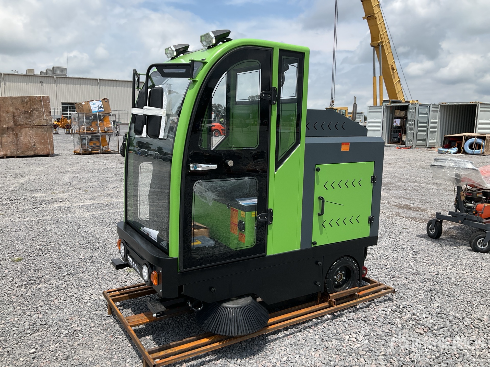 2026 SDLOOL S2000 Ride-On Electric Barredora (Sin Usar) / Floor Sweeper (Unused)