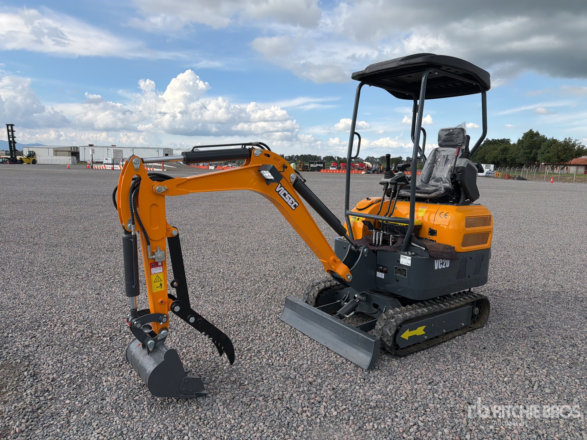 2026 VICSEC 20 Miniexcavadora (Sin Usar) / Mini Excavator (Unused)