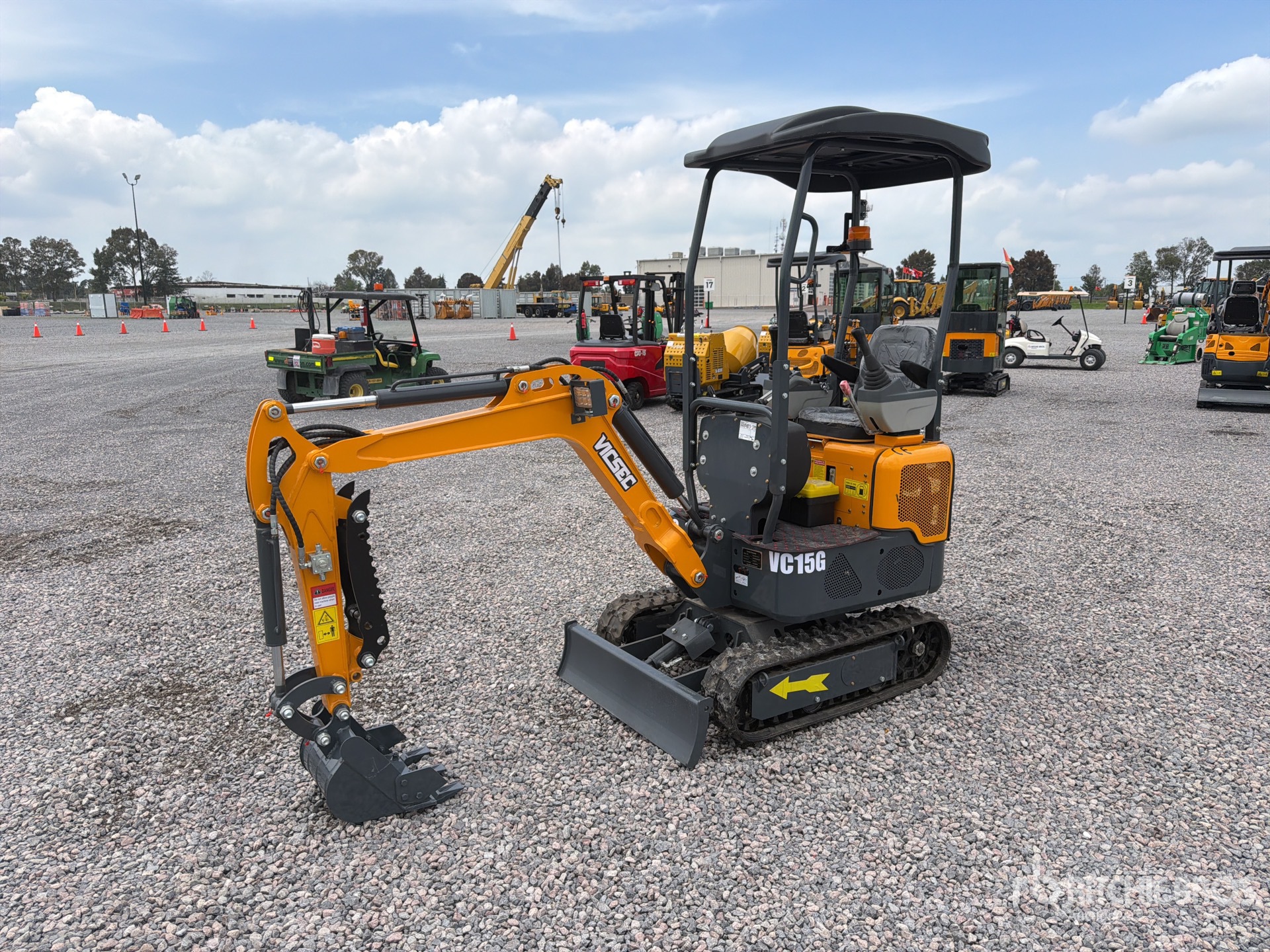 2026 VICSEC 15G Miniexcavadora (Sin Usar) / Mini Excavator (Unused)