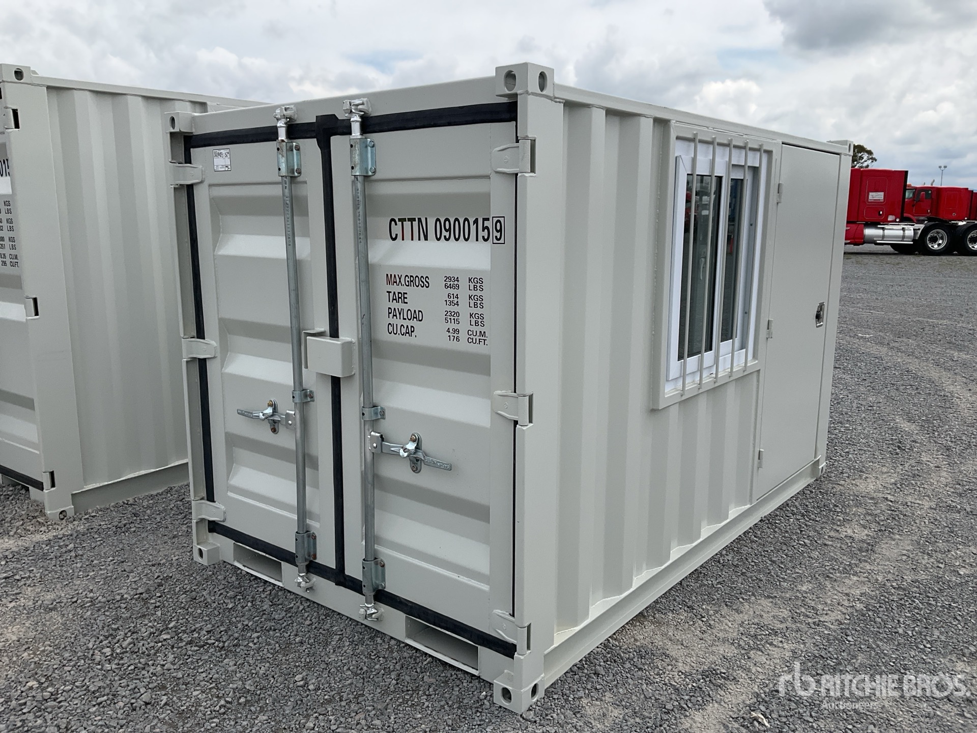 2026 9 ft Oficina Movil Tipo Contenedor / Storage Container
