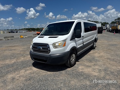 2016 Ford Transit 350 13 乗客用バン