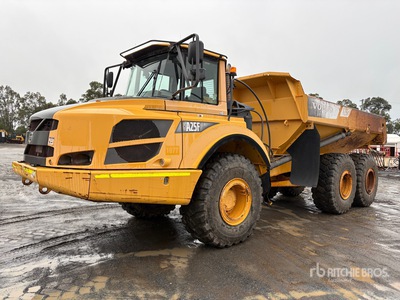 2011 Volvo A25F Dumper articolato