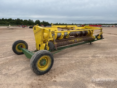 1999 John Deere 645A 4500 mm Tête de moissonneuse/batteuse