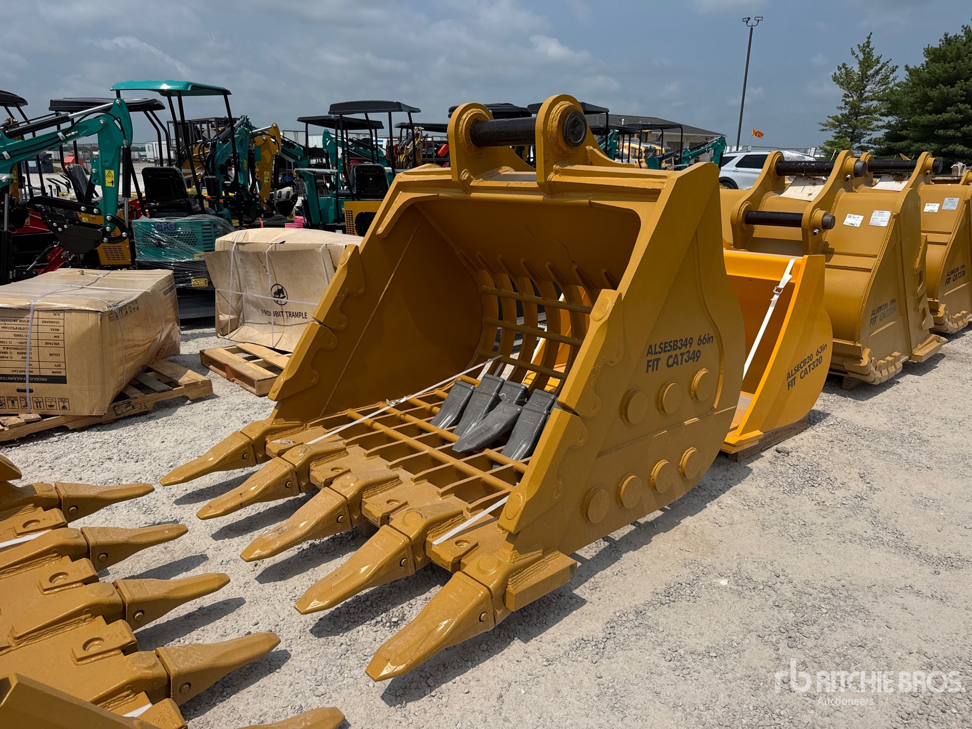 2026 LYALS ALSESB349 66 in Skeleton Excavator Bucket - Fits Cat 349 (Unused)
