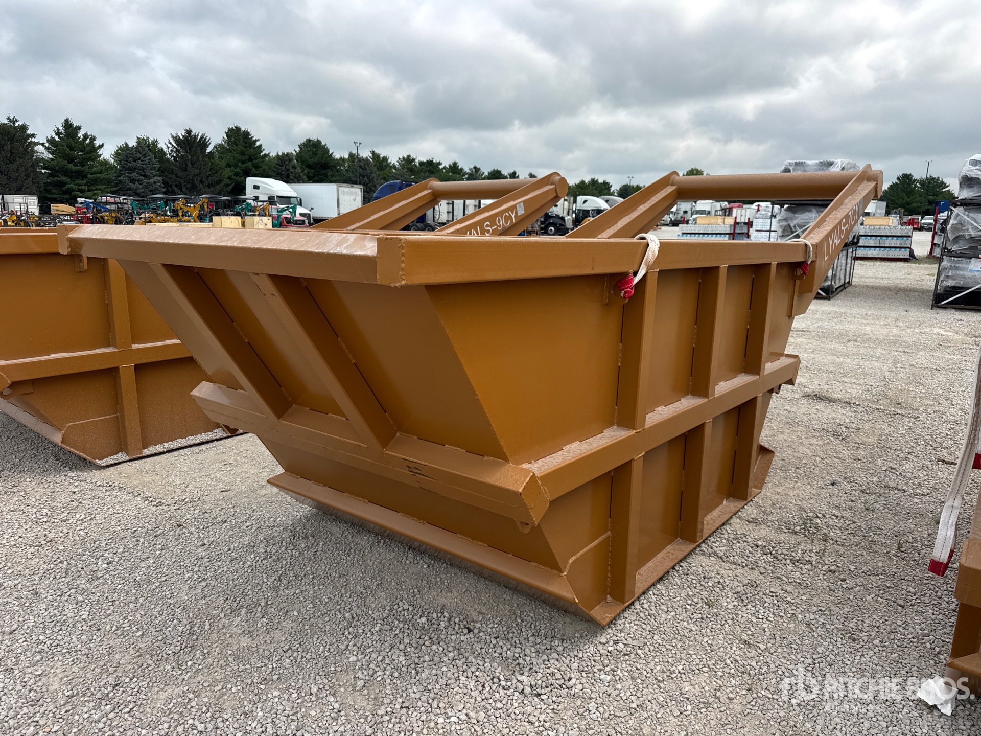 2026 LYALS ALSBB 7 cy Bedding Box (Unused)