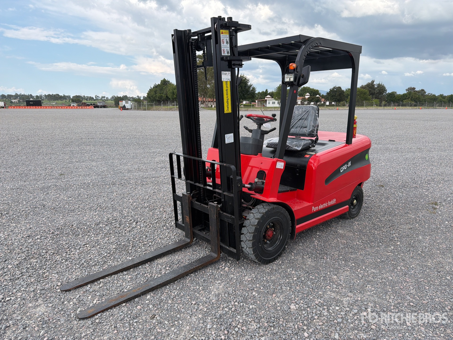 2026 STARVOX CPD-20 4400 lb Montacargas Electrico (Sin Usar) / Electric Forklift (Unused)