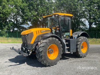 2017 JCB Fastrac 4220 Trattore agricolo 4RM