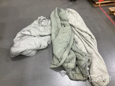 (40) Sleeping Bags