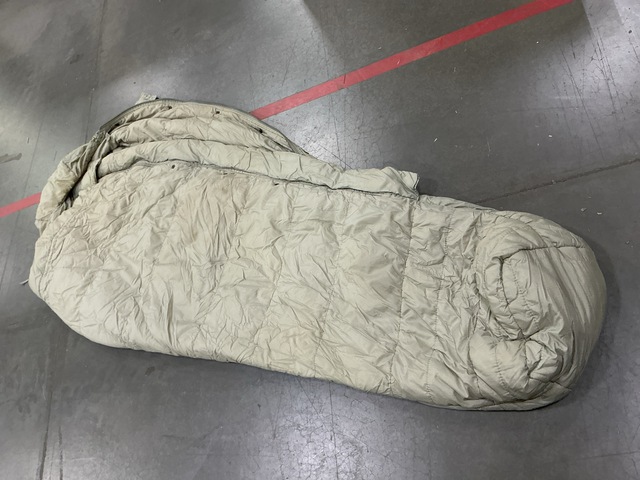 (40) Sleeping Bags