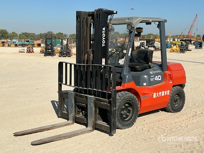 2012 Toyota 7FDKU40 4 ton Forklift