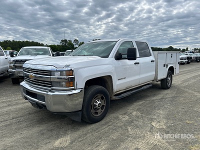 2015 Chevrolet 2500HD 4x2 Crew Cab Utility Truck