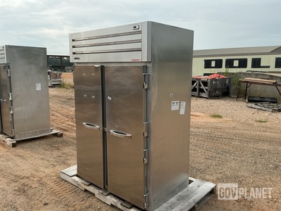 True Manufacturing STG2H-2S Reach-In Heated Cabinet