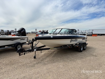 Malibu Echelon LX 21 ft Barco de pesca