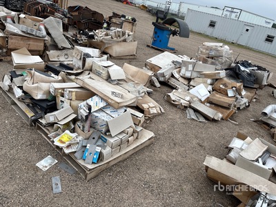 Quantity of Truck Parts قطع غيار الشاحنات