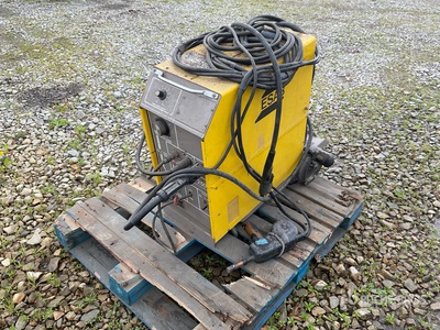 ESAB Migmaster 250 250 A Mobile MIG Electric Welder