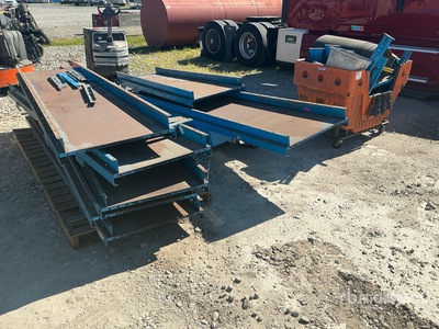 2021 New London Engineering 200-24"-40' 24 in x 40 ft Horizontal sliding Tapis de convoyeur