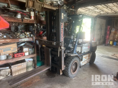 Komatsu FG30G II 4780 lb Pneumatic Tire Gabelstapler