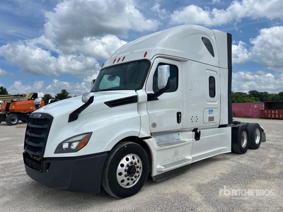 2019 Freightliner Cascadia 126 6x4 T/A Sleeper Truck Tractor