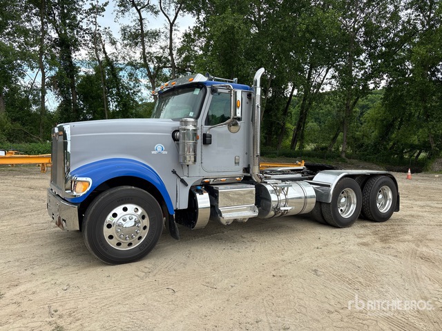 2015 International 9900i 6x4 T/A Day Cab Truck Tractor