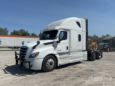 2025 Freightliner Cascadia 126 6x4 T/A Sleeper Truck Tractor