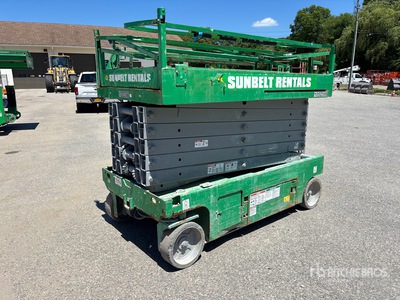 Genie Electric Scissor Lift