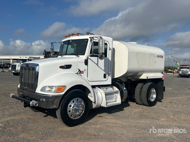 2012 Peterbilt 337 4x2 Water Truck