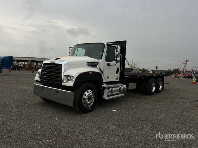 2020 Freightliner 114SD 6x4 Flatbed Truck