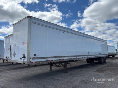 2013 Manac 53 ft x 102 in T/A مقطورة فان